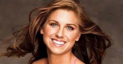 alex morgan leaks|6 Incredible Photos of Olympian Alex Morgan in Body。